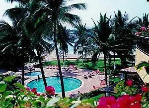ambassador-suites-puerto-vallarta.hotelspuertovallarta.org/